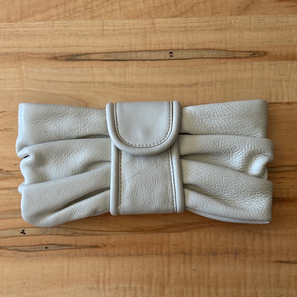 Banana Republic cream Leather Clutch